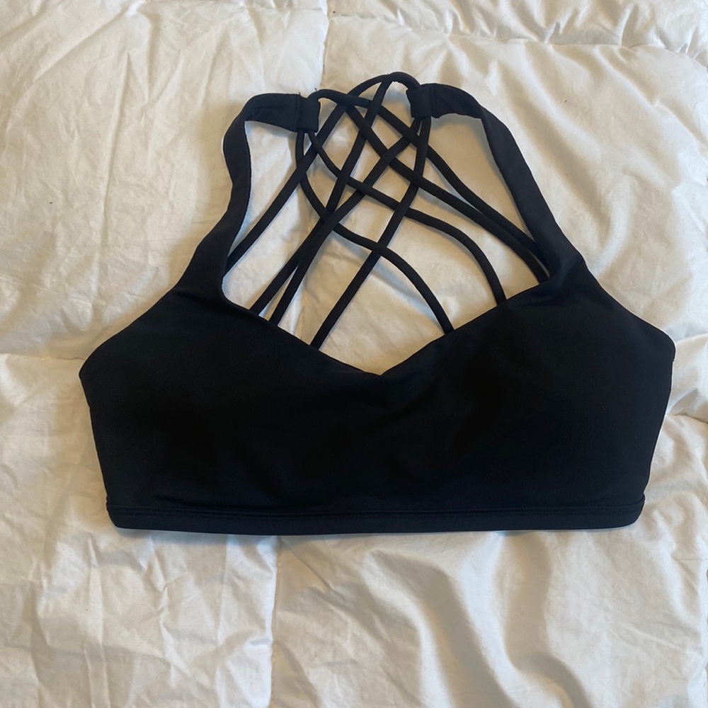 Black Lululemon Workout Bra